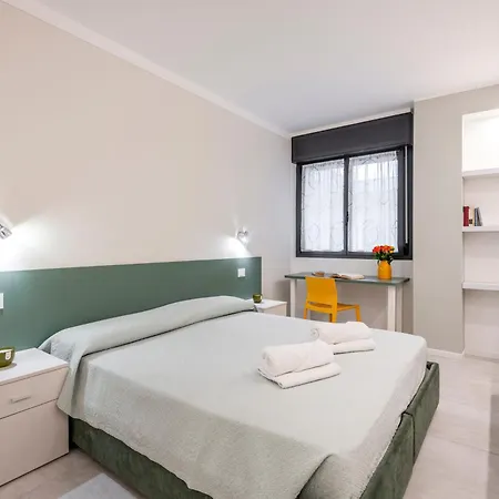 La Casa Sul Naviglio Di Debora Milán