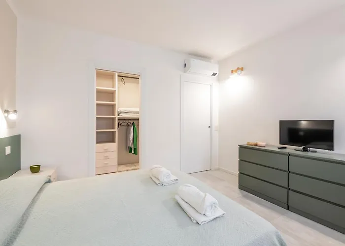 La Casa Sul Naviglio Di Debora Daire