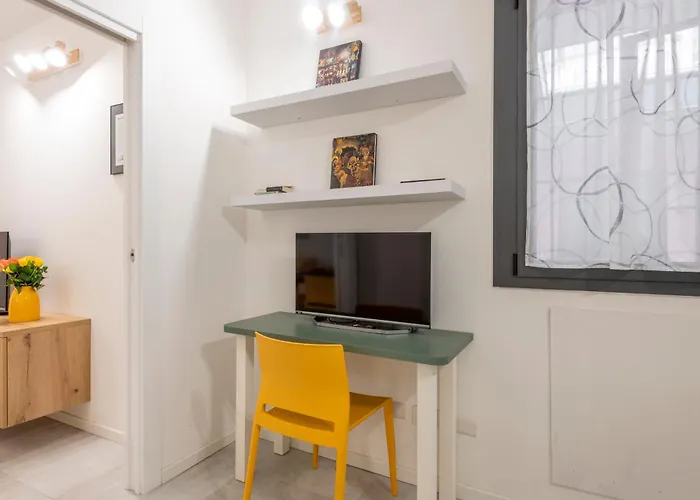 La Casa Sul Naviglio Di Debora Daire *