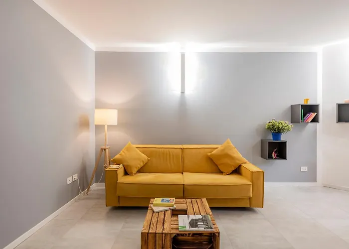 La Casa Sul Naviglio Di Debora Milano