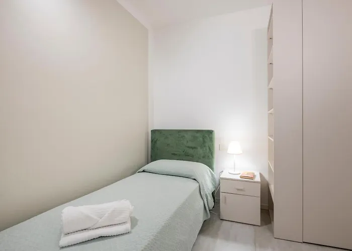 La Casa Sul Naviglio Di Debora Milano